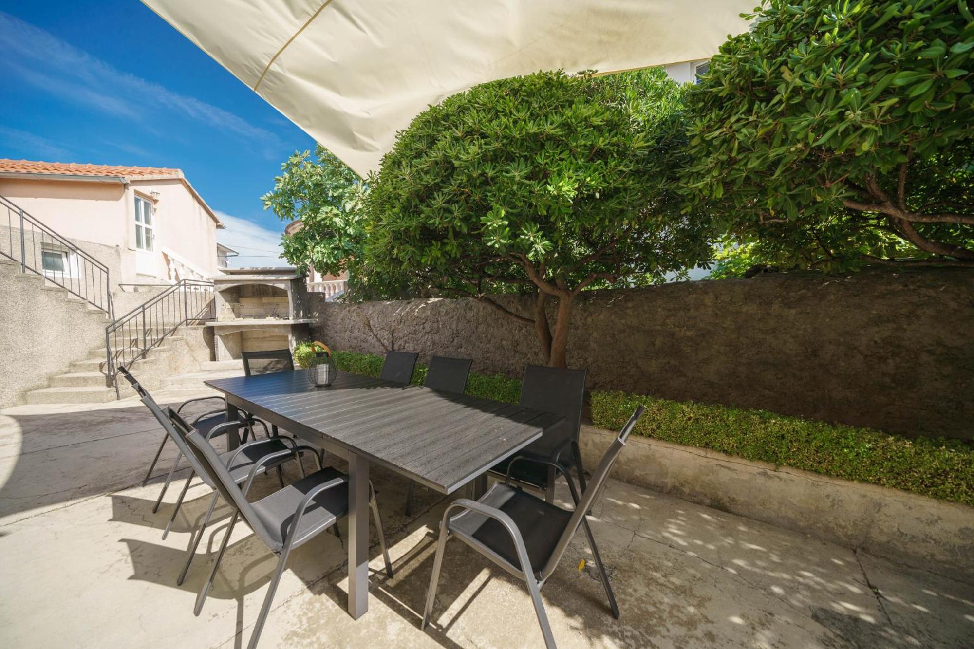 Holiday Home Oliva โวดีเซ ภายนอก รูปภาพ