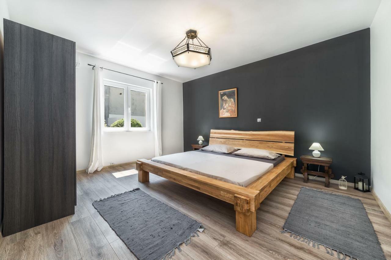 Holiday Home Oliva โวดีเซ ภายนอก รูปภาพ
